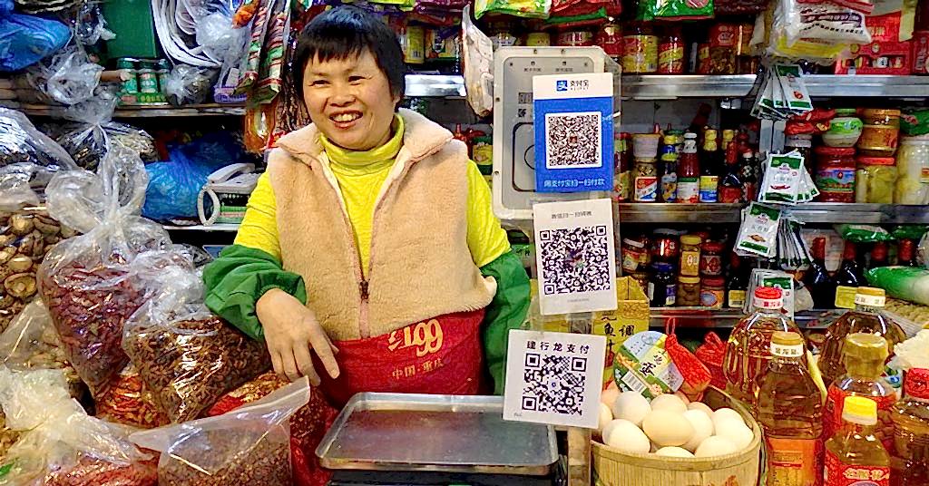 В Китае ограничили самый популярный способ платежей