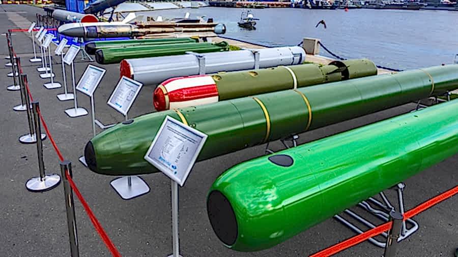 На ракеты и торпеды нанесут QR-коды 