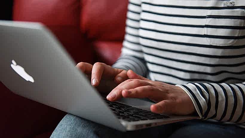 Роспотребнадзор дал россиянам советы по оплате услуг ЖКХ в условиях пандемии